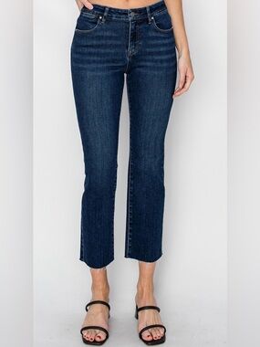 Risen Cropped Mid-Rise Straight Jeans in Dark Blue